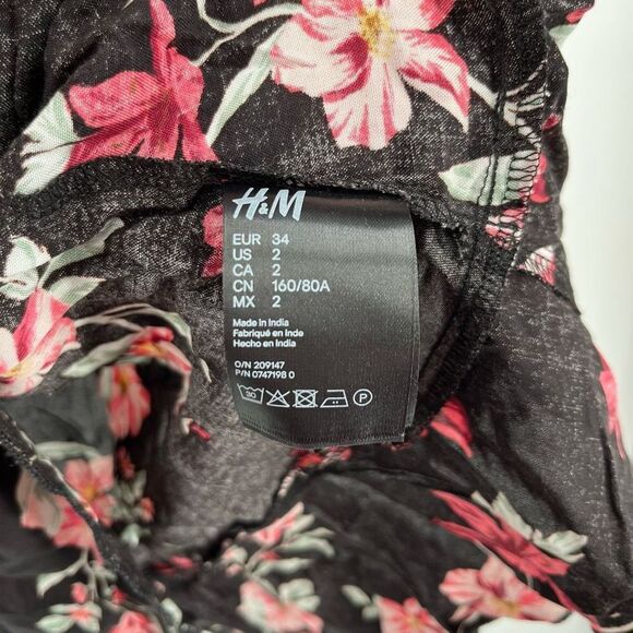 H&M Floral Wrap Summer Mini Dress Size 2 Tropical Flirty Vacation resort - Picture 7 of 10